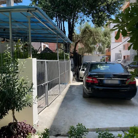 Felix Guesthouse
